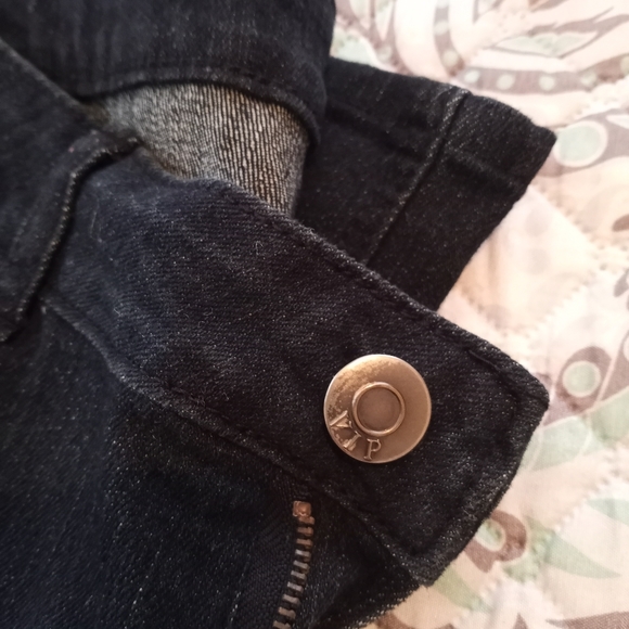 Jeans - Picture 8 of 8